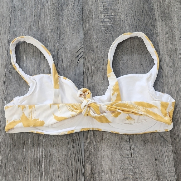 New!Vitamin A Demi Underwire Bikini Top - Picture 10 of 12